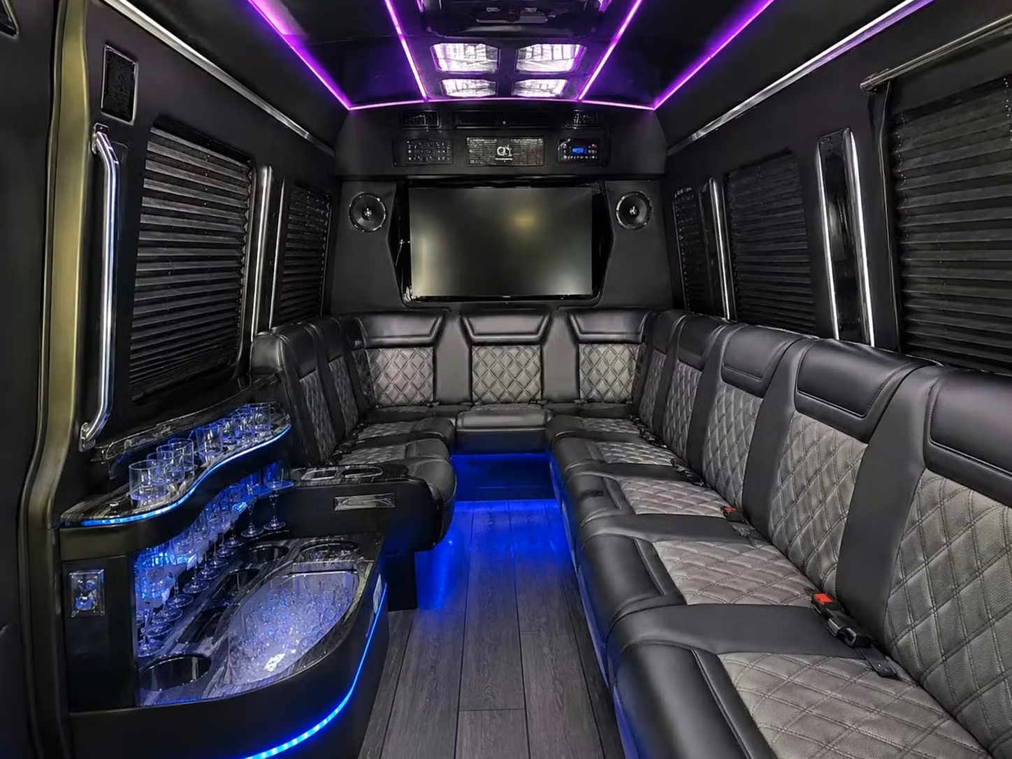 celina 15 to 35 passenger wedding minibuses for celina guest transfers