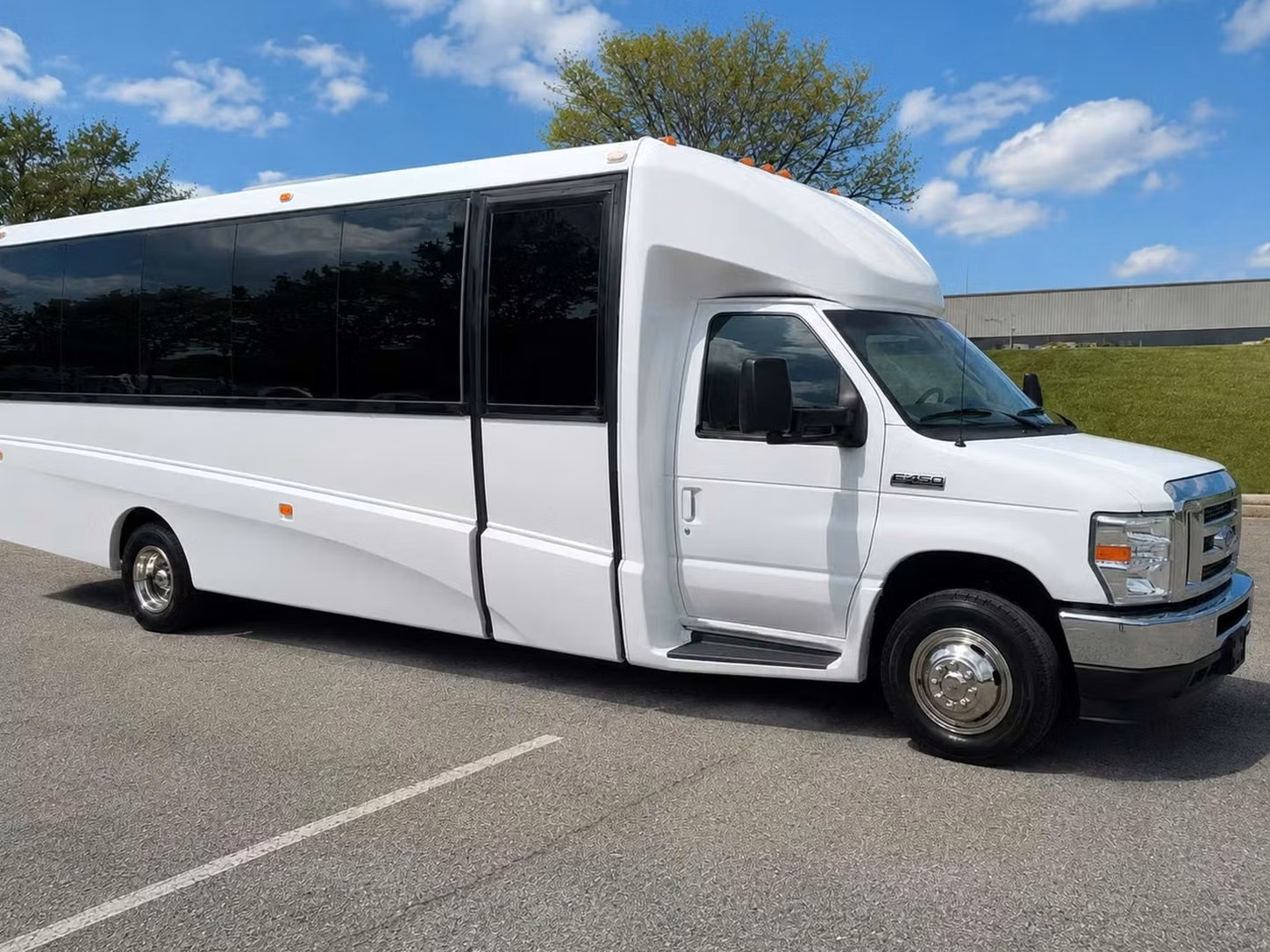 celina 20 passenger minibus rental