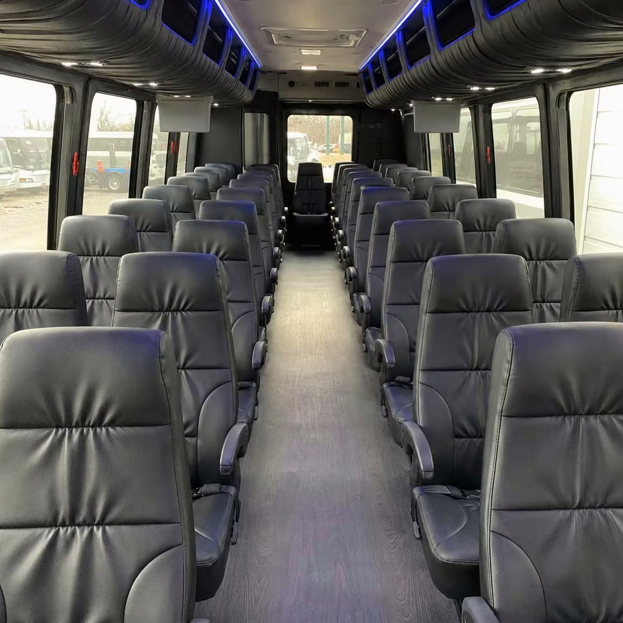 celina minibus interior 1